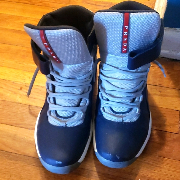 Shoes - Picture 1 of 1